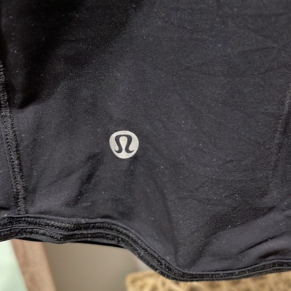 Lululemon black tank top - Picture 3 of 4